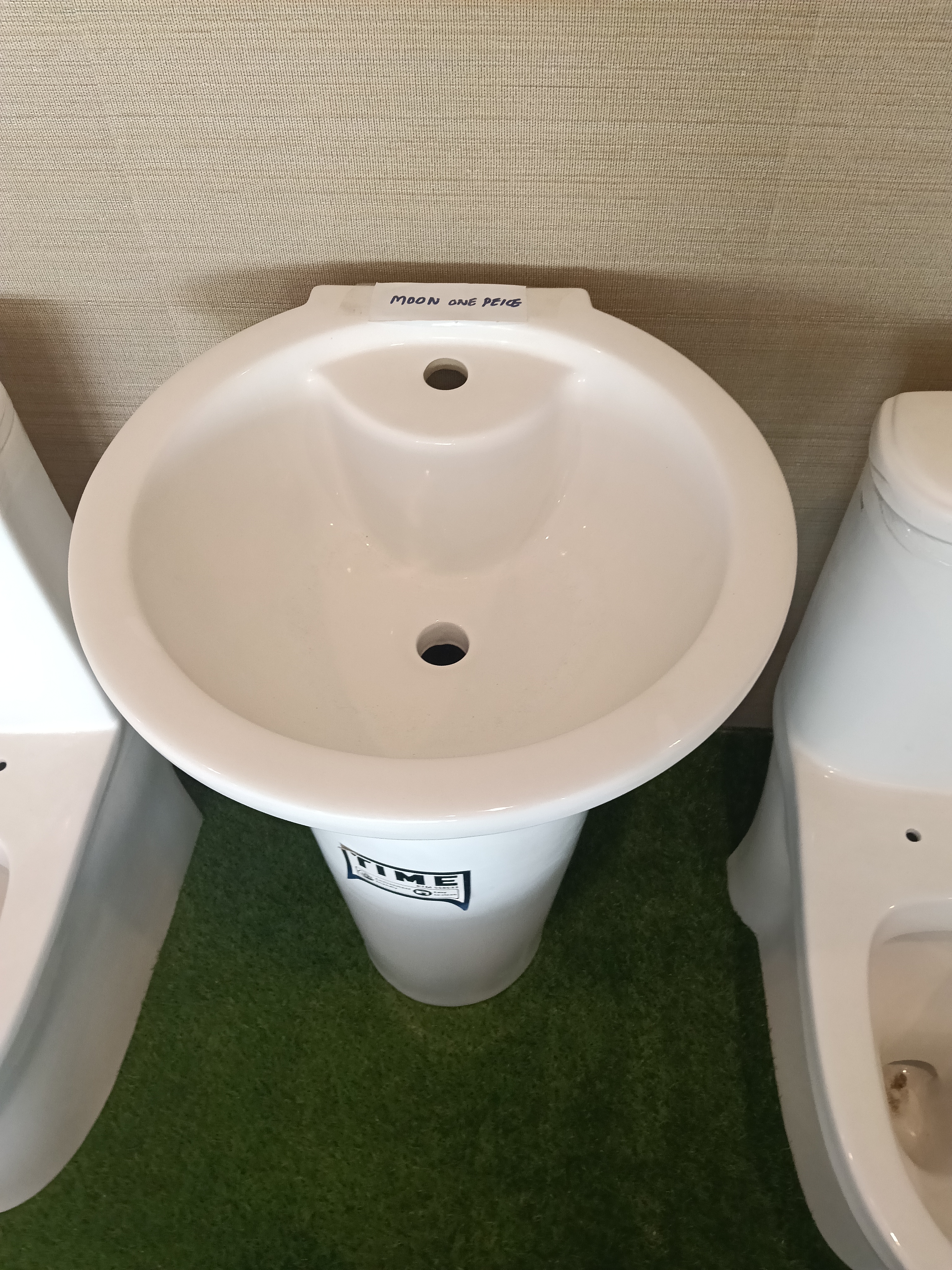 Moon One Piece Basin